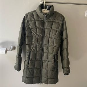 *AVAIL TIL 9/15* Eddie Bauer down puffy jacket, size M